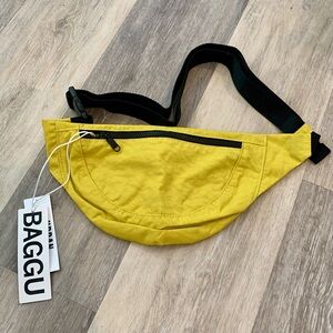 BAGGU Chartreuse Crescent Nylon Fanny Pack Crossbody Bag in Sour, OS, NWT
